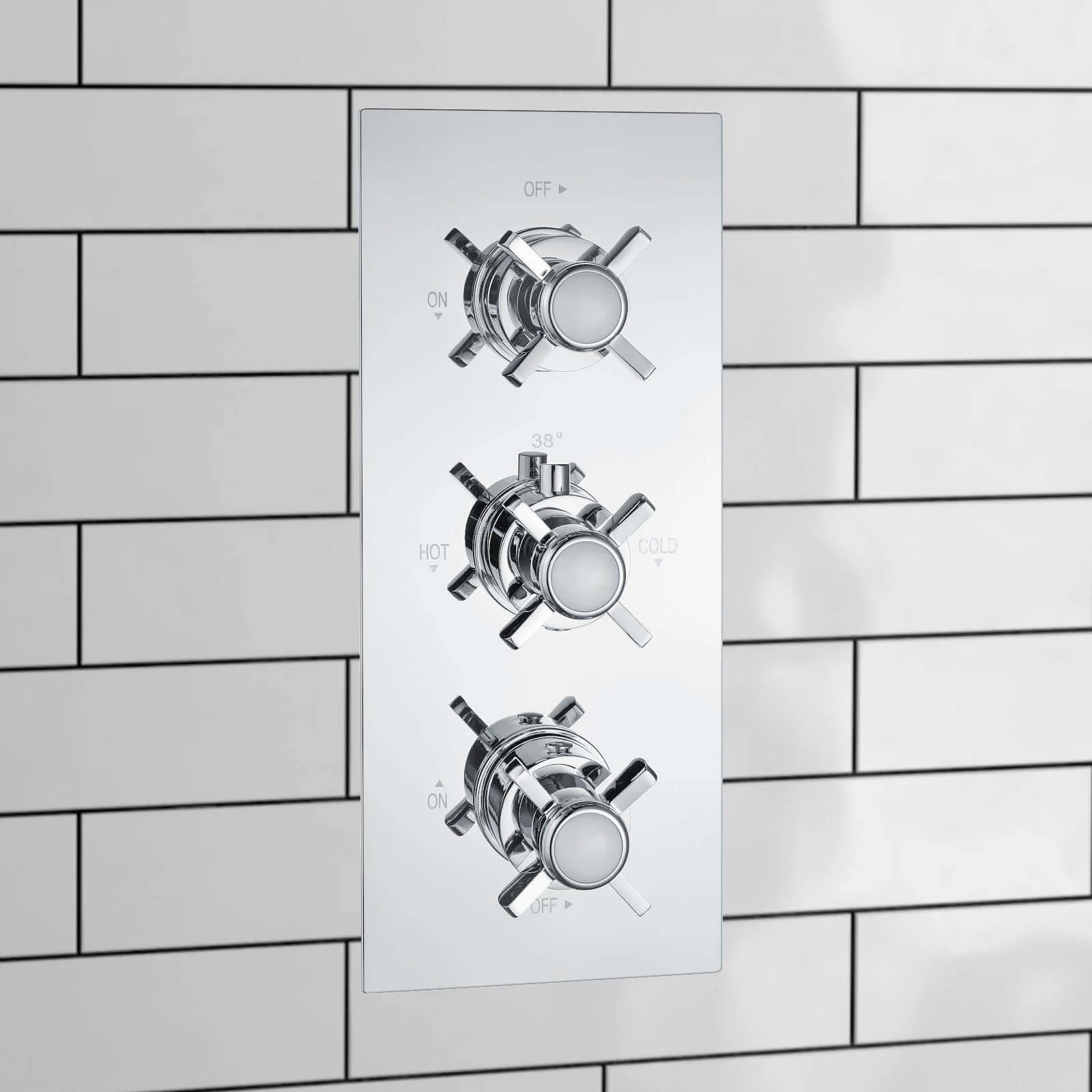 Edwardian traditional crosshead and white detail concealed thermostatic triple shower valve with 2 outlets - chrome - Image 5