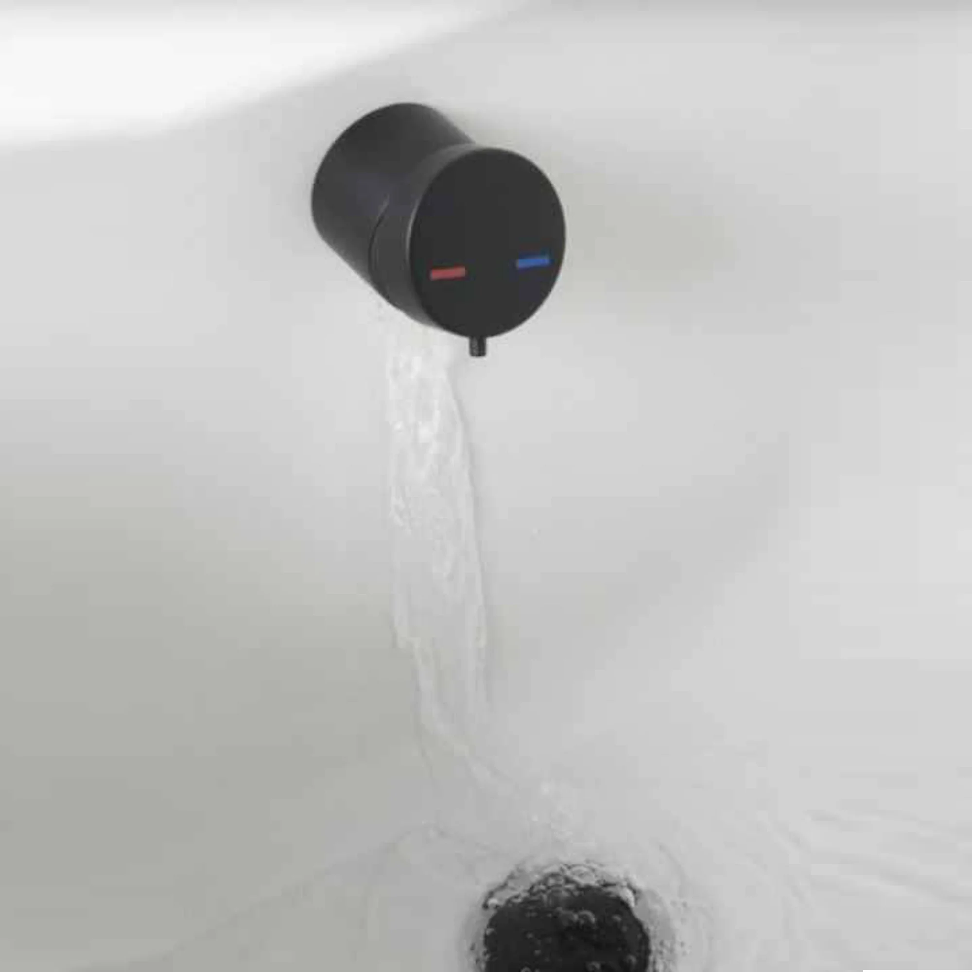 Round temperature control bath mixer filler with overflow and clicker waste - matt black - Image 4